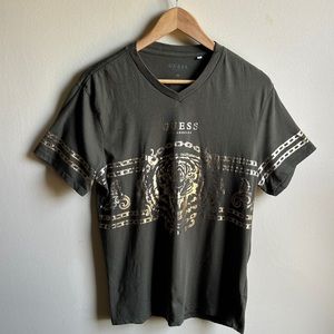 Guest Olive Army Green Gold  Logo Lion Face Graphic T Shirt Medium Preppy